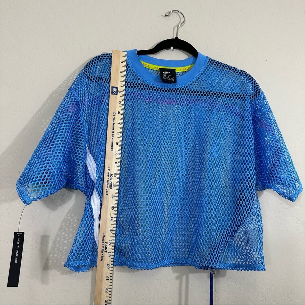 Women’s Medium Blue and Pink Nike short sleeve Mesh Loose Fit Cropped T-shirt - Picture 6 of 9